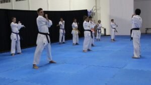 aulas gratuitas de karatê,karatê em Balneário Camboriú,aulas de karatê em Balneário Camboriú,karatê gratuito,esporte gratuito em Balneário Camboriú,atividades esportivas gratuitas,aulas para crianças,aulas para adolescentes,aulas para adultos,karatê para crianças,karatê para adolescentes,karatê para adultos,Secretaria de Assistência Social de Balneário Camboriú,Casa da Família,Centro de Treinamento Comunitário,Vila Real,Nações,esporte em Santa Catarina,atividades gratuitas em Balneário Camboriú,inscrições para karatê