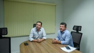 Câmara de Balneário Camboriú,projetos do Executivo em Balneário Camboriú,comissões da Câmara de Balneário Camboriú,pareceres favoráveis,projetos de lei,Câmara de Vereadores,meio ambiente,turismo,segurança pública,Guarda Municipal,Balneário Camboriú SC,projetos do Poder Executivo,regularização fundiária,Vila Fortaleza,Bairro da Barra,leilão de imóvel público,cargos da Guarda Municipal,aumento de vagas na Guarda Municipal,legislação municipal,projetos aprovados em comissão