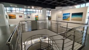 exposição Olhares sobre BC,Olhares sobre BC,exposição em Balneário Camboriú,exposição de arte em Balneário Camboriú,Galeria Municipal de Arte de Balneário Camboriú,Galeria de Arte Balneário Camboriú,exposição gratuita em Balneário Camboriú,último dia exposição Olhares sobre BC,exposição Olhares sobre BC até sexta-feira,artistas de Balneário Camboriú,Câmara Setorial de Artes Visuais,arte visual em Balneário Camboriú,cultura em Balneário Camboriú,programação cultural Balneário Camboriú,exposição gratuita SC,obras de arte em Balneário Camboriú,Teatro Municipal Bruno Nitz,Fundação Cultural de Balneário Camboriú,mostra coletiva de arte,exposição coletiva em BC,Galeria Municipal de Arte BC,reforma da Galeria Municipal de Arte,exposição de pintura em Balneário Camboriú,exposição de cerâmica em Balneário Camboriú