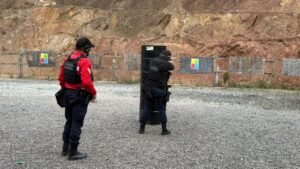 Guarda Municipal de Itapema,treinamento Guarda Municipal Itapema,porte de arma Guarda Municipal,manutenção do porte de arma,treinamento anual Guarda Municipal,capacitação da Guarda Municipal,Polícia Federal porte de arma,segurança pública em Itapema,agentes da Guarda Municipal,treinamento para porte de arma,qualificação Guarda Municipal,capacitação de agentes públicos,treinamento de segurança,manuseio de arma de fogo,fundamentos de tiro,normas da Guarda Municipal,protocolos de segurança,habilitação contínua Guarda Municipal,atualização profissional agentes,Guarda Municipal de Itapema treinamento,segurança pública Itapema SC,treinamento anual porte de arma de fogo,qualificação dos agentes de segurança,capacitação profissional em Itapema