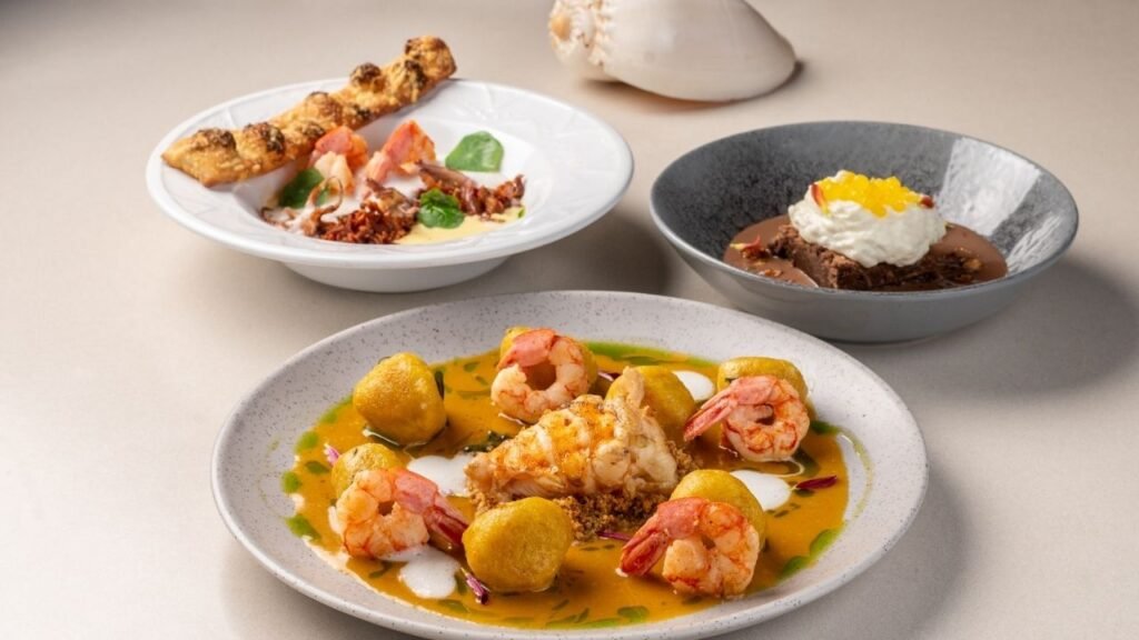 Festival Um Mar de Sabores 2026,Festival Gastronômico Um Mar de Sabores,Um Mar de Sabores Balneário Piçarras,festival gastronômico em Balneário Piçarras,gastronomia em Balneário Piçarras,restaurantes de Balneário Piçarras,pratos do Um Mar de Sabores,menus Um Mar de Sabores 2026,12 restaurantes Balneário Piçarras,festival gastronômico setembro 2026,A História dos Oceanos,Museu Oceanográfico Balneário Piçarras,gastronomia catarinense,eventos gastronômicos em Santa Catarina,roteiro gastronômico Balneário Piçarras,Festival Um Mar de Sabores pratos,megalodonte hambúrguer,sobremesa Aurora Polar,menu Titanic Balneário Piçarras,Pizza Verde Mar,Berço da Vida gastronomia,Uma Jornada ao Mar,Menu Maré Viva,gastronomia inspirada nos oceanos,festival de gastronomia 2026
