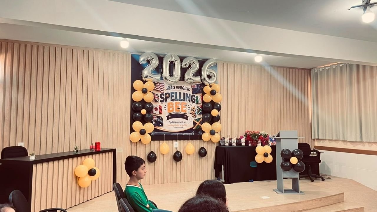 Spelling Bee em Camboriú,competição de inglês em Camboriú,estudantes de Camboriú,educação em Camboriú,ensino de inglês