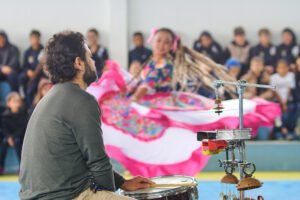 Cambaquí Memória Pexêra,projeto Cambaquí em Itajaí,Memória Pexêra Itajaí,cultura de Itajaí,cultura local de Itajaí,música em Itajaí,teatro nas escolas de Itajaí,projeto cultural em Itajaí,educação cultural em Itajaí,escolas públicas de Itajaí,cultura catarinense,identidade cultural de Itajaí,Grupo Cambaquí,Elton Mendes,música regional de Itajaí,cultura popular em Itajaí,Lei de Incentivo à Cultura,Fundação Cultural de Itajaí,Prefeitura de Itajaí,projeto educativo em Itajaí,memória cultural de Itajaí,tradições de Itajaí,história de Itajaí,apresentações gratuitas em Itajaí,atividades culturais para estudantes