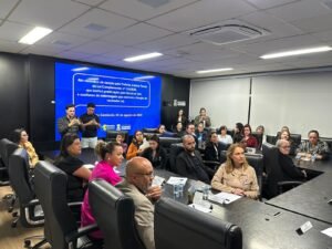 gratificação vacinadoras Balneário Camboriú,Lei Complementar 133/2026,vacinadoras Secretaria de Saúde,valorização profissionais de saúde,técnicos de enfermagem vacinador,curso de vacinador Ministério da Saúde,gratificação Unidade Fiscal do Município,vagas vacinadoras BC,Sisembc gratificação,saúde pública Balneário Camboriú,Juliana Pavan sanção lei,reconhecimento categoria vacinadoras,remuneração vacinador SC,ampliação quadro vacinadoras,política de valorização saúde municipal,vacinação prevenção saúde pública