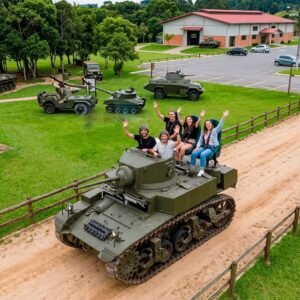 Bravura Park,passeio em blindados,parque temático militar,Tijucas SC,turismo em Santa Catarina,acervo militar América Latina,blindados militares Tijucas,atração turística catarinense,tanque de guerra passeio,parque militar Brasil,pré-abertura Bravura Park,ingressos Bravura Park,tirolesa Tijucas,arvorismo tático,airsoft Tijucas,aerobarco Bravura Park,turismo BR-101,investimento parque temático,atrativo turístico Santa Catarina,viaturas militares Brasil