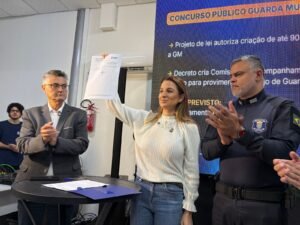 concurso Guarda Municipal Balneário Camboriú,vagas Guarda Municipal,concurso público segurança pública SC,edital Guarda Municipal 2026,salário Guarda Municipal,Projeto de Lei ampliação vagas,Comissão Especial concurso,remuneração Guarda Municipal,CEFAG Balneário Camboriú,Escola Cívico-Municipal,investimento segurança pública Balneário Camboriú,videomonitoramento reconhecimento facial,drones segurança pública,edital concurso guarda outubro,contratação banca organizadora,prova objetiva Guarda Municipal,posse novos guardas 2027,orçamento segurança pública Santa Catarina