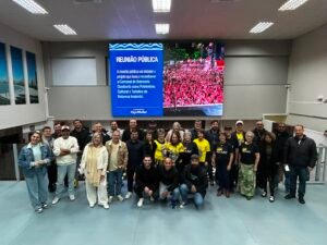 Carnaval de Balneário Camboriú,patrimônio cultural imaterial,Projeto de Lei 112/2026,Câmara de Vereadores Balneário Camboriú,Liga Carnavalesca de Balneário Camboriú,Inimigos da Segunda bloco,Mexe-Mexe bloco carnavalesco,Avenida Atlântica desfiles,calendário oficial de eventos,tradição carnavalesca Santa Catarina,turismo cultural Balneário Camboriú,blocos e agremiações Carnaval,Ciça Müller vereadora,Samir Dawud vereador,economia do Carnaval,impacto econômico Carnaval BC,história do Carnaval balneário-camboriuense