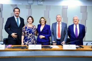 Balneário Camboriú,Balneário Camboriú SC,políticas para idosos,pessoa idosa,políticas públicas para idosos,Senado Federal,Comissão de Direitos Humanos,Centro-Dia para idosos,Centro de Convivência Social,Secretaria da Pessoa Idosa,SPI,Programa Abraço ao Idoso,envelhecimento ativo,proteção à pessoa idosa,acolhimento de idosos,Núcleo de Atenção ao Idoso,NAI,assistência social,qualidade de vida dos idosos,investimento de R$ 6,7 milhões,Bairro dos Municípios