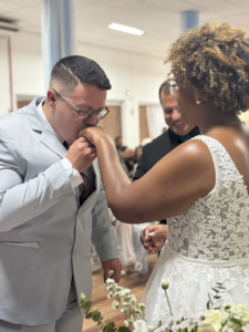 Casamento Coletivo em Navegantes,Casamento Coletivo 2026,41 casais em Navegantes,casamento gratuito em Navegantes,união civil gratuita,casamento civil em Navegantes,Prefeitura de Navegantes,Secretaria de Inclusão e Desenvolvimento Social,Seides Navegantes,casamento para famílias de baixa renda,oficialização de união civil,regularização civil,direitos decorrentes do casamento,casamento para pessoas em vulnerabilidade social,Associação Amigos do Gravatá,casamento coletivo em Santa Catarina,inclusão social em Navegantes,cidadania e direitos sociais,programação de aniversário de Navegantes