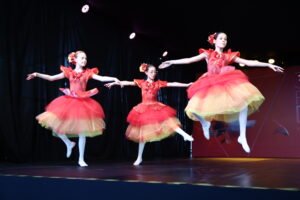 37º Festival de Dança do Shopping Itaguaçu,Festival de Dança do Shopping Itaguaçu,festival de dança em São José,dança em São José,festival de dança em Santa Catarina,eventos culturais em São José,eventos em São José SC,dança em Santa Catarina,cultura em Santa Catarina,festival de dança na Grande Florianópolis,Shopping Itaguaçu,bailarinos em São José,escolas de dança de Santa Catarina,grupos de dança de Santa Catarina,apresentações de dança gratuitas,evento gratuito em São José,programação cultural em São José,3.100 bailarinos,372 coreografias