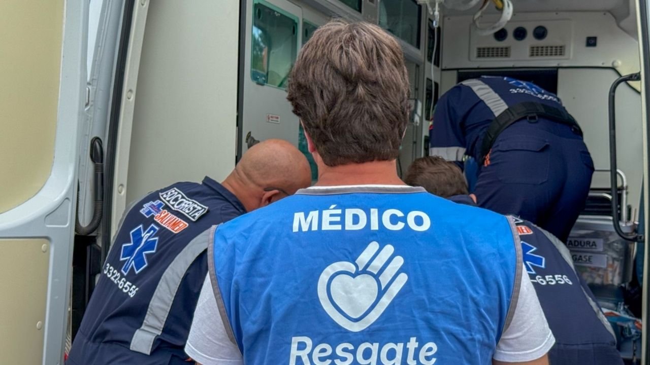 internações involuntárias,Balneário Camboriú,internação involuntária em Balneário Camboriú,pessoas em situação de rua,Resgate a Vida BC,Secretaria de Assistência Social,assistência social,tratamento de dependência química,acolhimento social,reinserção familiar,reinserção social,saúde pública,internações psiquiátricas,internações por álcool e drogas,dependência química em Balneário Camboriú,população em situação de rua,atendimento social,casas de passagem,residência inclusiva,Santa Catarina
