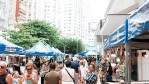 feiras de Balneário Camboriú,feiras em Balneário Camboriú,feirantes Balneário Camboriú,número de expositores Balneário Camboriú,economia criativa Balneário Camboriú,Fundação Cultural de Balneário Camboriú,FCBC,economia criativa,empreendedorismo,feiras livres,Feira da Orla,Feira da Barra,Feira da Cultura,Feira da Rua 200,Feira dos Pioneiros,feiras municipais,economia local,expositores de Santa Catarina,feiras em Santa Catarina,oportunidades para feirantes,renda para expositores,crescimento das feiras,novos feirantes Balneário Camboriú,feiras de economia criativa