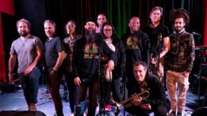 Groundation em Curitiba,Groundation Curitiba 2026,show do Groundation em Curitiba,Groundation Bob Marley,A Tribute to Bob Marley,Bob Marley,reggae em Curitiba,show de reggae em Curitiba,reggae mundial,reggae contemporâneo,reggae progressivo,Cine Lido Curitiba,shows Curitiba dezembro 2026,música em Curitiba,Harrison Stafford,banda Groundation,reggae roots,turnê Bob Marley,música jamaicana