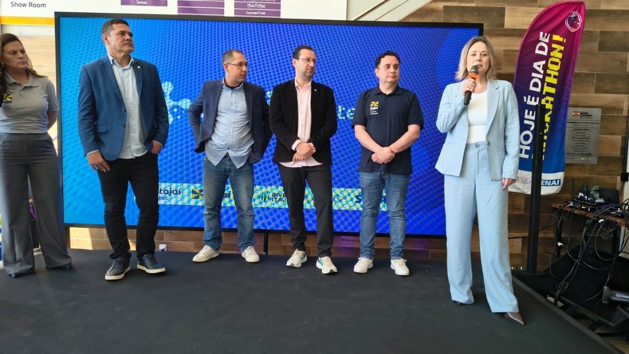 The Ocean Race Itajaí 2027,The Ocean Race Itajaí,hackathon em Itajaí,hackathon The Ocean Race,estudantes de Itajaí,tecnologia em Itajaí,inovação em Itajaí,educação tecnológica,soluções tecnológicas,Itajaí +Tec,programação para estudantes,empreendedorismo nas escolas,estudantes da rede municipal,SENAI Itajaí,LAB 365,stopover The Ocean Race,educação e inovação,tecnologia e empreendedorismo,soluções para eventos