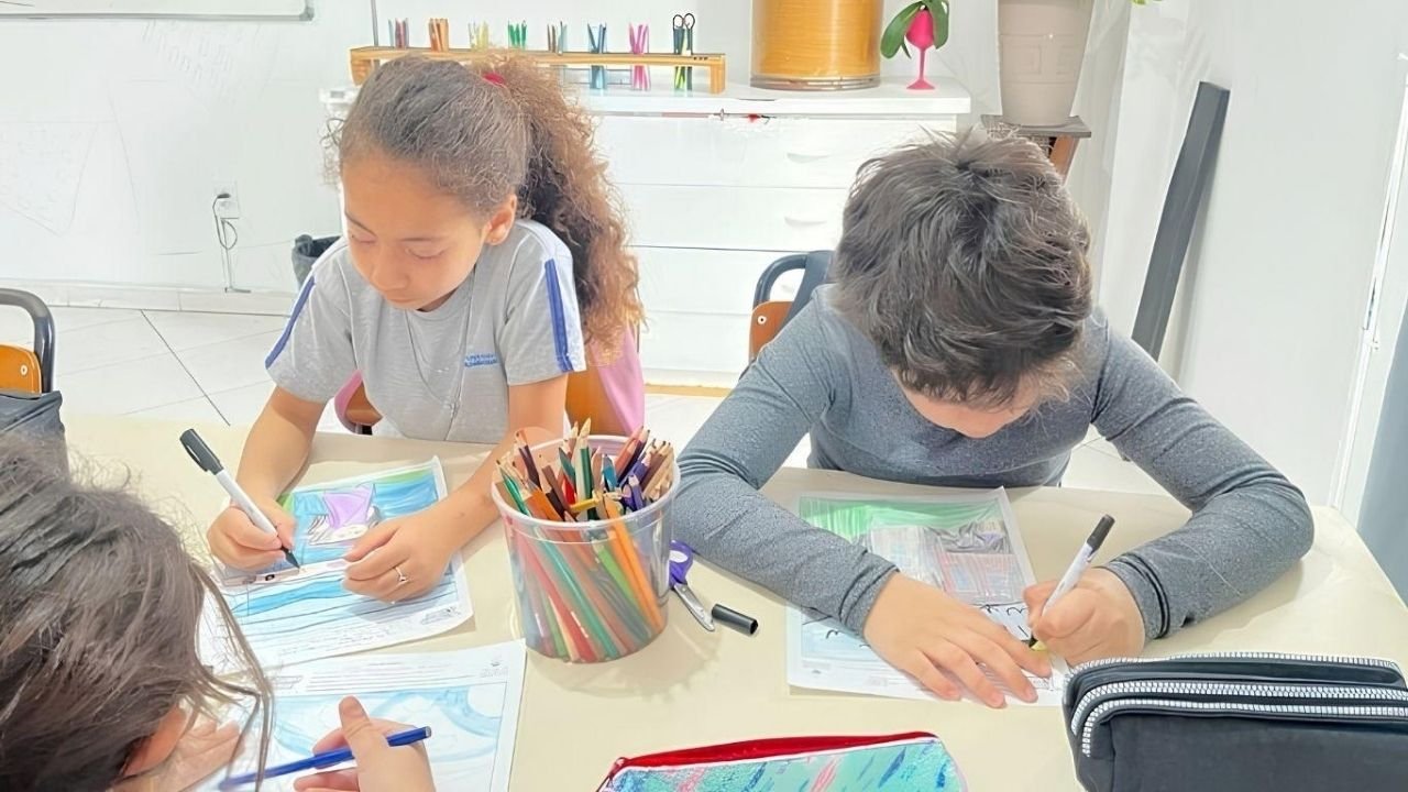 Concurso Estudante Cidadão,Concurso Estudante Cidadão Balneário Camboriú,concurso de desenho e redação,estudantes de Balneário Camboriú,educação em Balneário Camboriú,cidadania na prática,trabalhos escolares,concurso de redação,concurso de desenho,alunos da rede municipal,escolas de Balneário Camboriú,Câmara de Balneário Camboriú,educação e cidadania,produção de desenhos e redações,Escola Cidadã,premiação estudantil,concurso escolar em Balneário Camboriú,estudantes do Ensino Fundamental,atividades educacionais