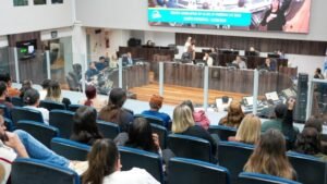 Câmara de Balneário Camboriú,sessão Câmara BC 16 de setembro,projetos aprovados em Balneário Camboriú,Vila Fortaleza Balneário Camboriú,acordo Vila Fortaleza,regularização fundiária Vila Fortaleza,Projeto de Lei Complementar 7/2026,REURB em Balneário Camboriú,jardins neurossensoriais BC,Programa Municipal de Jardins Neurossensoriais,saúde pública em Balneário Camboriú,Empresa Amiga da Saúde Pública,fotógrafos turísticos em Balneário Camboriú,credenciamento de fotógrafos turísticos,projetos da Câmara de BC,vereadores de Balneário Camboriú,legislação municipal BC,turismo em Balneário Camboriú,infraestrutura urbana BC