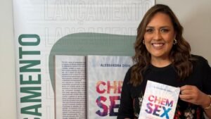 Alessandra Diehl,livro sobre chemsex,Chemsex um novo desafio para o tratamento das dependências,chemsex no Brasil,chemsex Balneário Camboriú,lançamento de livro em Balneário Camboriú,saúde mental,psiquiatria,dependência química,sexualidade humana,prevenção de ISTs,prevenção combinada do HIV,redução de danos,saúde pública,lançamento de livro em Londrina,Alessandra Diehl Londrina,profissionais de saúde,tratamento das dependências