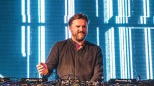 Solomun e Vintage Culture em Curitiba,show Solomun Curitiba 2026,Vintage Culture Curitiba,Pedreira Paulo Leminski,show na Pedreira Paulo Leminski 31 de outubro,ingressos Solomun Curitiba,ingressos Vintage Culture Curitiba,Solomun Ingresse,música eletrônica em Curitiba,shows de música eletrônica no Paraná,festa de música eletrônica Curitiba,agenda de shows em Curitiba outubro 2026,Solomun Skrillex Rumpta,Vintage Culture Volkoder Hands Up,músicas de Solomun para ouvir antes do show,playlist Solomun e Vintage Culture,melhores músicas do Vintage Culture,Solomun Customer Is King,Solomun Home,Vintage Culture Slow Down remix,Vintage Culture residente Pacha Ibiza,Diynamic Music Solomun,Planeta Brasil Entretenimento,Seven Experience