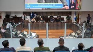 Câmara de Balneário Camboriú,Balneário Camboriú,Emasa,Empresa Municipal de Águas e Saneamento,projeto de lei 115/2026,comunicação digital de irregularidades,intimação digital,auto de infração digital,fiscais sanitaristas,saneamento em Balneário Camboriú,legislação municipal,Poder Executivo,Câmara de Vereadores de Balneário Camboriú,projetos aprovados,sessão da Câmara,Setembro Amarelo,Tribuna Livre,proteção de dados pessoais,procedimentos administrativos,Santa Catarina