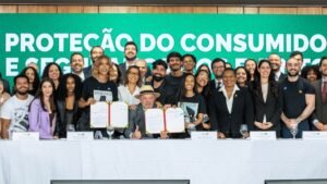 novas regras para venda de ingressos,proteção ao consumidor,venda de ingressos,revenda de ingressos,regras para ingressos,meia-entrada,direito à meia-entrada,compra de ingressos,comercialização de ingressos,revenda de ingressos no Brasil,consumidor em eventos,Código de Defesa do Consumidor,água potável em eventos,água gratuita em eventos,eventos com mais de mil pessoas,grandes eventos no Brasil,direitos do consumidor em shows,regras para shows,taxas de ingressos,filas virtuais para compra de ingressos