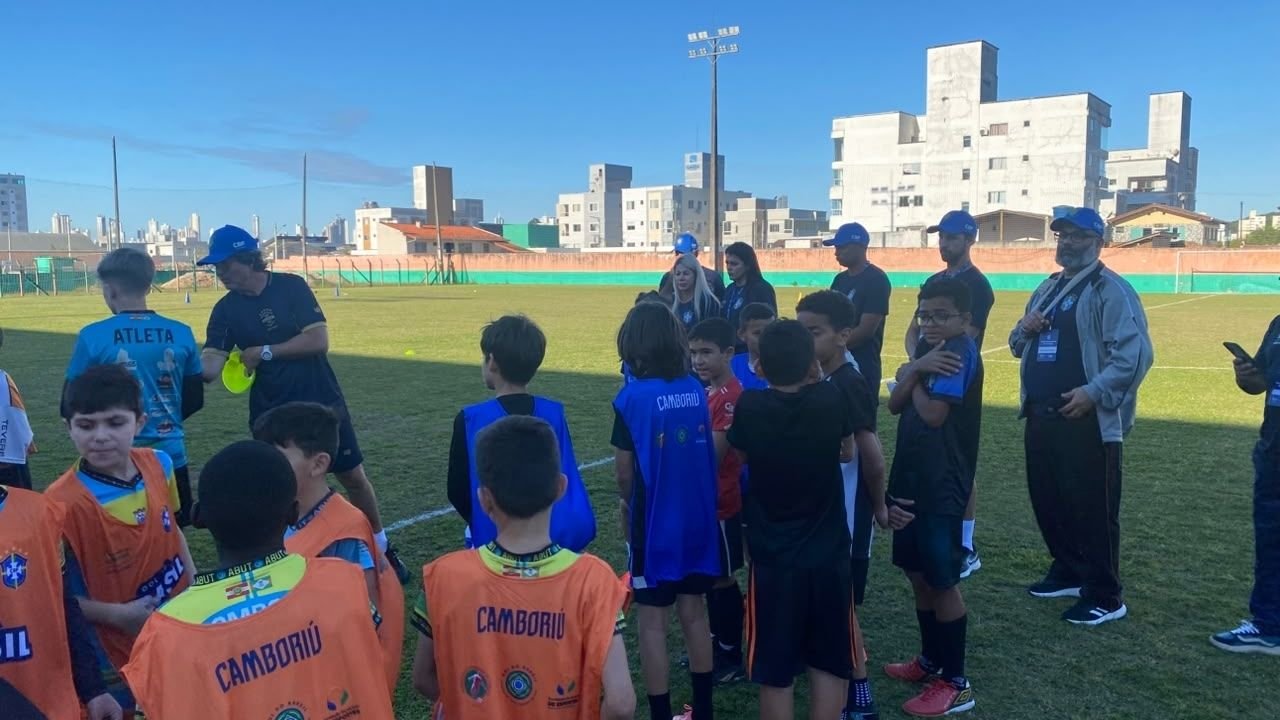 Gol do Brasil Camboriú,projeto Gol do Brasil,inscrições Gol do Brasil,futebol em Camboriú,escolinha de futebol em Camboriú,vagas para crianças em Camboriú,vagas para adolescentes em Camboriú,esporte em Camboriú,Fundação Municipal de Esportes,FME Camboriú,CBF,Federação Catarinense de Futebol,futebol infantil,futebol para adolescentes,escolinha de futebol,atividades esportivas,Estádio Robertão,esporte para crianças,formação esportiva