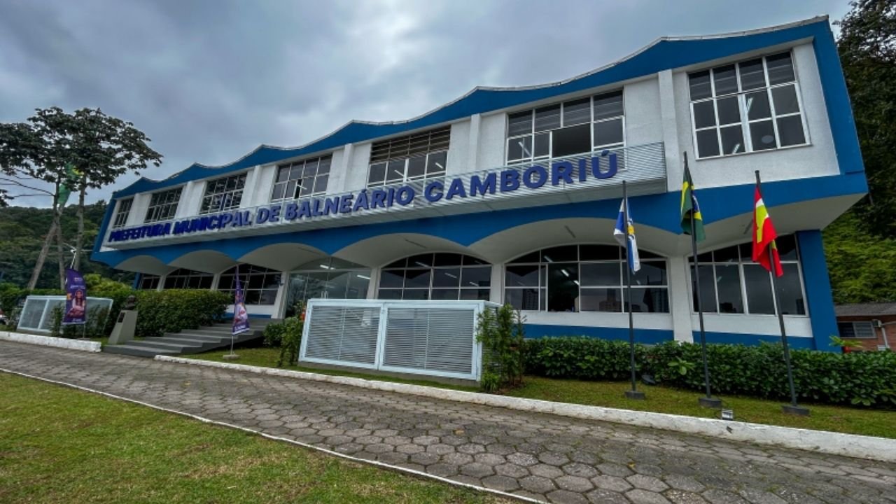 adicional de insalubridade,insalubridade servidores Balneário Camboriú,servidores da Saúde Balneário Camboriú,Heróis da Saúde,pagamento insalubridade Covid-19,insalubridade pandemia,servidores públicos Balneário Camboriú,Prefeitura de Balneário Camboriú,pagamento retroativo insalubridade,servidores da saúde na pandemia,insalubridade 40%,adicional de insalubridade 20%,Sisembc,acordo Heróis da Saúde,saúde pública Balneário Camboriú,pagamento servidores municipais,insalubridade Covid Balneário Camboriú,servidores municipais,folha salarial setembro