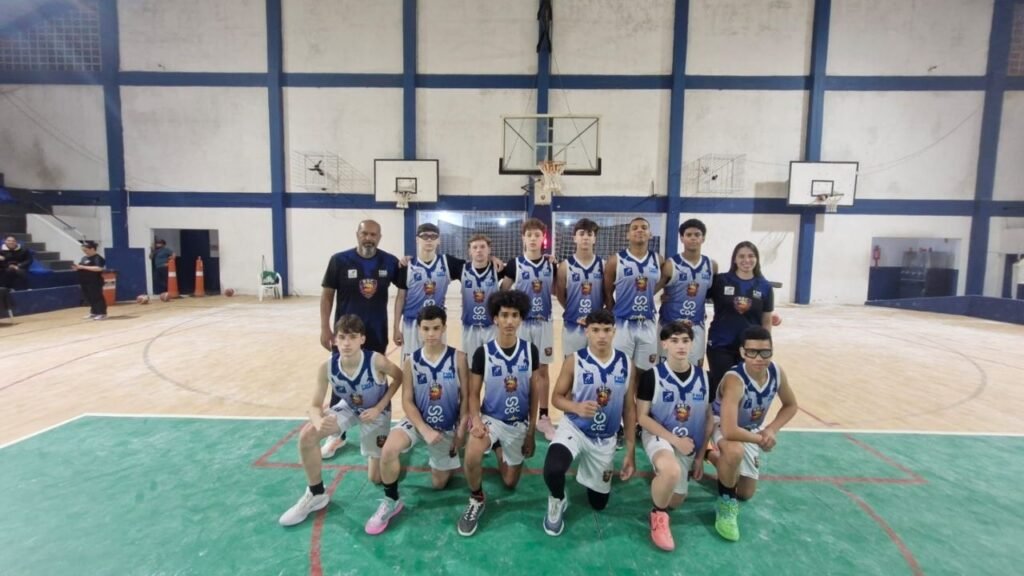 basquetebol Balneário Camboriú,basquete sub-15,Campeonato Catarinense de Basquetebol,Campeonato Catarinense de Basquete Sub-15,Balneário Camboriú basquete,semifinais Campeonato Catarinense,equipe sub-15 Balneário Camboriú,basquete em Balneário Camboriú,esporte Balneário Camboriú,basquete Santa Catarina,Federação Catarinense de Basquetebol,basquete catarinense,Grupo G Campeonato Catarinense,basquete juvenil,Ginásio Governador Irineu Bornhausen,Balneário Camboriú semifinais,Brusque basquete,Blumenau basquete