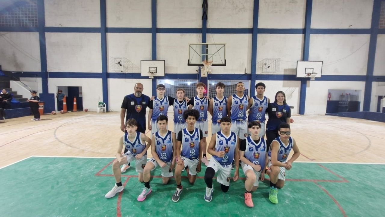 basquetebol Balneário Camboriú,basquete sub-15,Campeonato Catarinense de Basquetebol,Campeonato Catarinense de Basquete Sub-15,Balneário Camboriú basquete,semifinais Campeonato Catarinense,equipe sub-15 Balneário Camboriú,basquete em Balneário Camboriú,esporte Balneário Camboriú,basquete Santa Catarina,Federação Catarinense de Basquetebol,basquete catarinense,Grupo G Campeonato Catarinense,basquete juvenil,Ginásio Governador Irineu Bornhausen,Balneário Camboriú semifinais,Brusque basquete,Blumenau basquete
