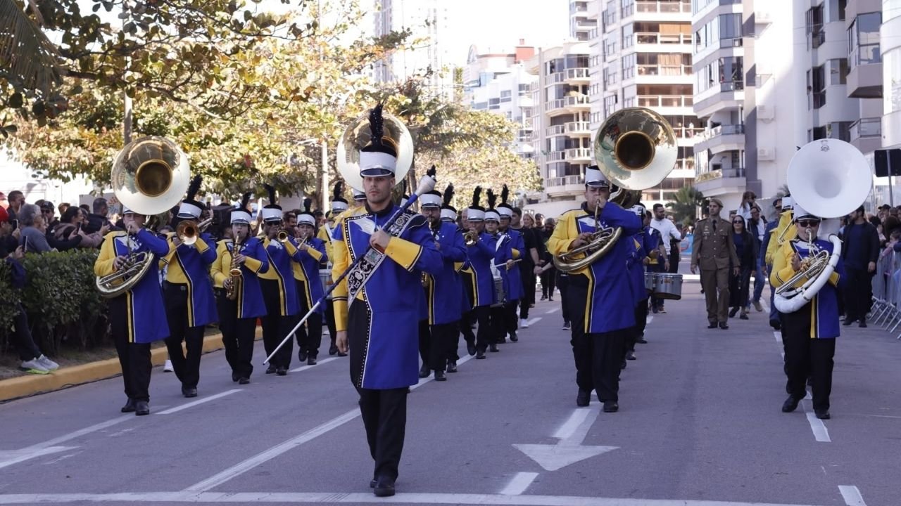 Desfile Cívico em Itapema,Independência do Brasil em Itapema,desfile de 7 de Setembro Itapema,7 de Setembro em Itapema,Desfile Cívico na Orla do Centro,Orla do Centro de Itapema,comemoração da Independência do Brasil,desfile escolar Itapema,escolas municipais de Itapema,bandas e fanfarras Itapema,cultura em Itapema,educação em Itapema,segurança pública Itapema,turismo em Itapema,identidade de Itapema,herança açoriana,pesca artesanal,Mata Atlântica Itapema,programação de 7 de Setembro