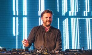 Solomun e Vintage Culture,Solomun Curitiba,Vintage Culture Curitiba,Solomun Vintage Culture Curitiba,música eletrônica Curitiba,música eletrônica no Paraná,Pedreira Paulo Leminski,evento de música eletrônica,Solomun Brasil,Vintage Culture Brasil,house music,melodic house,techno,clubs de Curitiba,festivais de música eletrônica,música eletrônica internacional,Entourage Live,Seven Experience