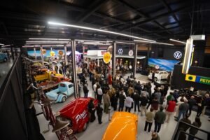 Garagem BC,Garagem BC Balneário Camboriú,atrativo turístico em Balneário Camboriú,turismo em Balneário Camboriú,veículos históricos,carros antigos em Balneário Camboriú,exposição de carros antigos,turismo em Santa Catarina,entretenimento familiar,atrações turísticas em Balneário Camboriú,Joel Rogério Pires Júnior,Rede Pires,coleção de veículos históricos,museu de carros antigos,lazer em Balneário Camboriú,turismo regional,atrações para famílias,colecionismo de carros,novo atrativo turístico em Balneário Camboriú