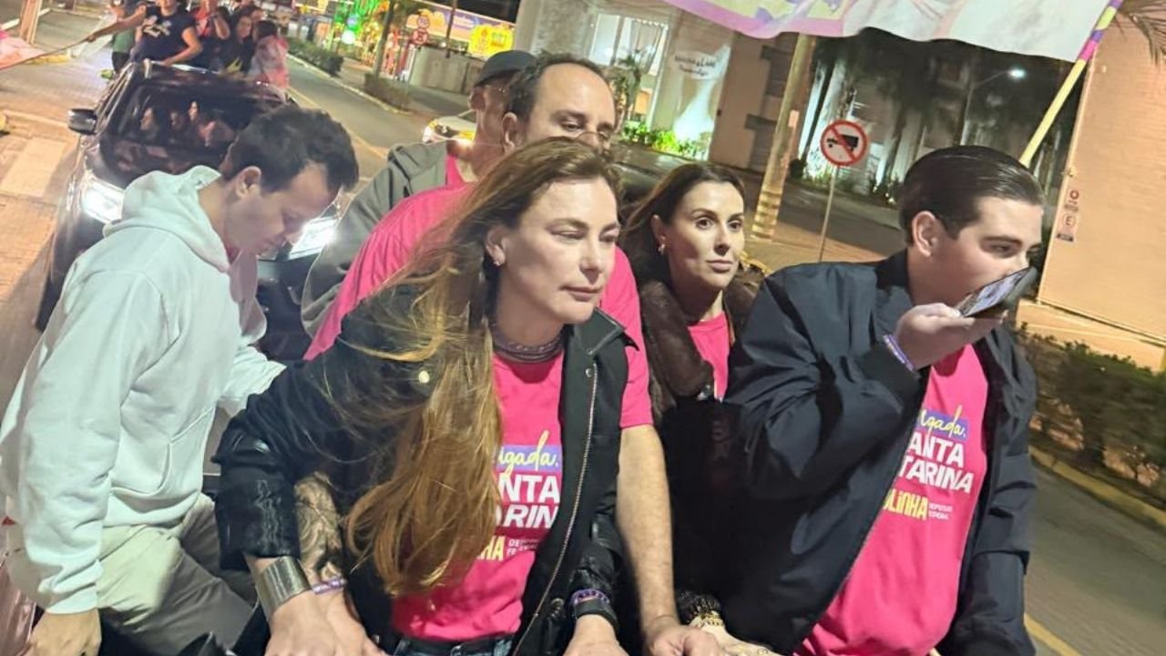 Paulinha deputada federal,Paulinha eleita deputada federal,Paulinha 92.598 votos,Podemos Santa Catarina,Podemos elege deputado federal,eleições 2026 Santa Catarina,deputados federais eleitos em SC,deputada federal por Santa Catarina,Podemos na Câmara dos Deputados,deputados estaduais eleitos pelo Podemos,Osmar Teixeira deputado estadual,Fábio Botelho deputado estadual,Podemos Alesc,Assembleia Legislativa de Santa Catarina,política de Santa Catarina,eleições 2026 SC,resultado eleições Santa Catarina,Paulinha Bombinhas,bancada do Podemos em SC