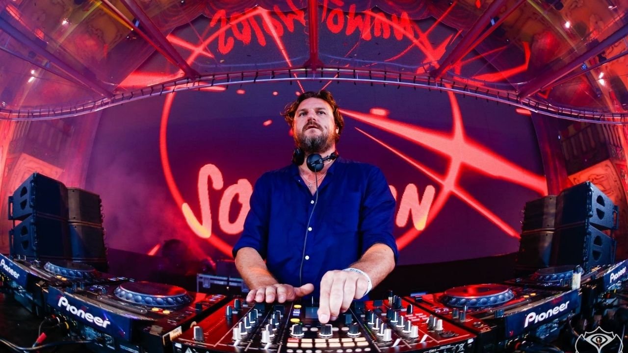 Solomun e Vintage Culture,Solomun Curitiba,Vintage Culture Curitiba,evento de música eletrônica em Curitiba,Pedreira Paulo Leminski,música eletrônica Curitiba,Solomun Brasil,Vintage Culture Brasil,evento 31 de outubro,shows em Curitiba,DJs internacionais,house music,música eletrônica internacional,eventos musicais em Curitiba,festas eletrônicas Curitiba,Diynamic Music,Pacha Ibiza,Affairs Vintage Culture,cena eletrônica brasileira,DJs brasileiros