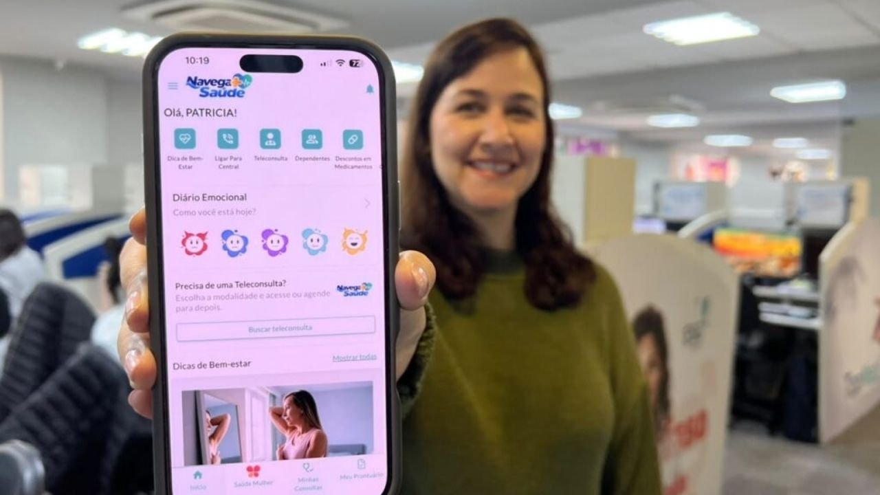 Navega Mais Saúde,telemedicina em Navegantes,programa de telemedicina,atendimento médico online 24 horas,saúde em Navegantes SC,Prefeitura de Navegantes,saúde pública em Navegantes,atendimento pelo WhatsApp,consulta médica online,teleconsultas médicas,teletriagem,aplicativo Saúde 24h,renovação de receitas online,atendimento de saúde remoto,SUS em Navegantes,tecnologia na saúde pública,serviços de saúde digital,atendimento multiprofissional online,Secretaria de Saúde de Navegantes