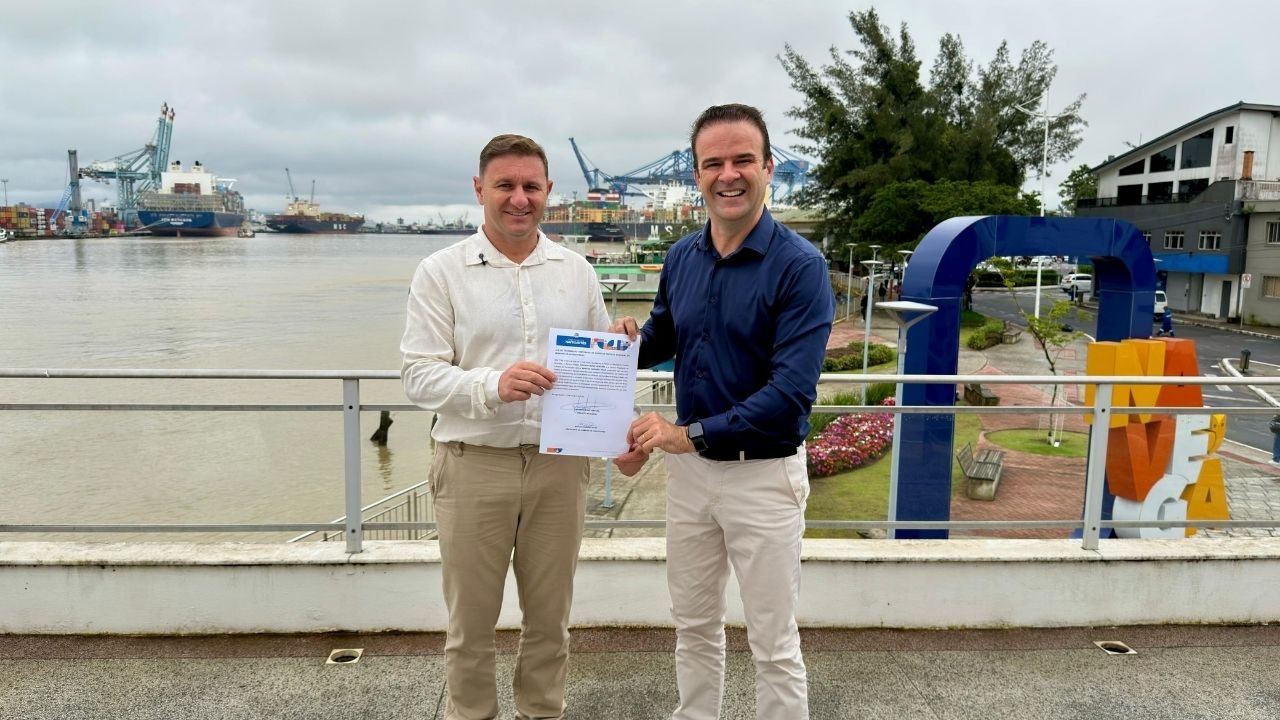 Marcos Chapecó,prefeito interino de Navegantes,Prefeitura de Navegantes,Navegantes SC,presidente da Câmara de Navegantes,Ricardo Muniz Ventura,afastamento temporário,prefeitura interina,política em Navegantes,Câmara de Vereadores de Navegantes,Julio Cesar Bento Filho,Portaria 177/2026,Lei Orgânica de Navegantes,Poder Executivo municipal,política em Santa Catarina,administração pública,férias do prefeito
