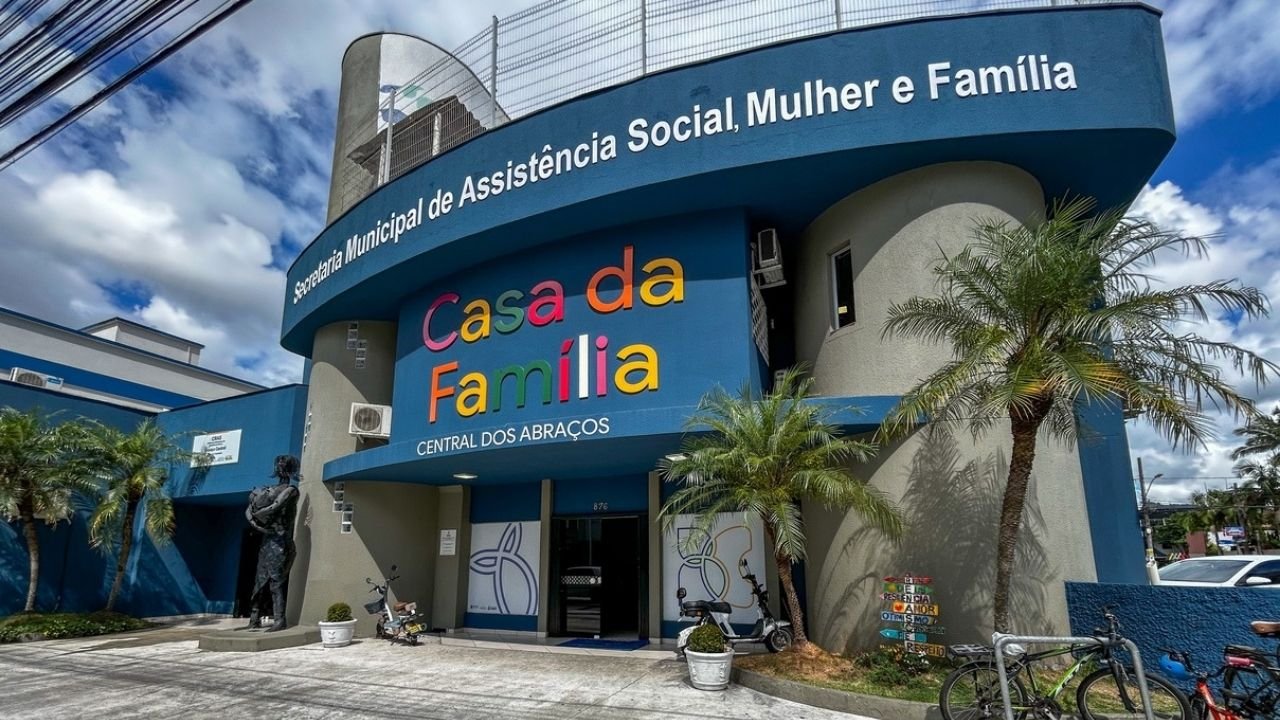 oficinas acessíveis em Balneário Camboriú,inscrições para oficinas gratuitas,dança inclusiva,oficina de canto e coral,oficinas para pessoas com deficiência,atividades culturais inclusivas,inclusão social em Balneário Camboriú,Casa da Família,Secretaria de Assistência Social,oficinas culturais gratuitas,inscrições para dança inclusiva,aulas de canto e coral,acessibilidade cultural,oficinas para pessoas com deficiência a partir de 12 anos,programação de oficinas inclusivas,atividades gratuitas em Balneário Camboriú,inscrições on-line para oficinas,cultura e inclusão em Santa Catarina,prazo de inscrição para oficinas