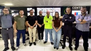 compartilhamento de dados de câmeras OCR,Balneário Camboriú e Itajaí,integração de sistemas de monitoramento,câmeras de reconhecimento de placas,tecnologia OCR no trânsito,segurança pública em Balneário Camboriú,segurança pública em Itajaí,BC Trânsito,Codetran Itajaí,Secretaria de Segurança e Ordem Pública,monitoramento de veículos,identificação de placas veiculares,localização de carros roubados,localização de veículos furtados,fiscalização de trânsito,segurança viária em Santa Catarina,integração entre municípios,Central de Operações e Monitoramento 153,cooperação entre órgãos de trânsito