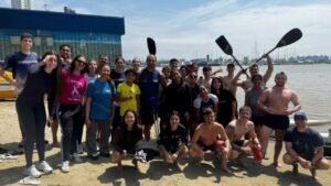 paradesporto em Itajaí,FMEL e Univali,modalidades paradesportivas,Educação Física inclusiva,esportes adaptados em Itajaí,formação de profissionais de Educação Física,esporte para pessoas com deficiência,paracanoagem em Itajaí,natação adaptada,atletismo adaptado,taekwondo adaptado,judô adaptado,bocha rafa volo,Fundação Municipal de Esportes e Lazer de Itajaí,Universidade do Vale do Itajaí,Parajasc 2026,Itajaí terceiro lugar geral no Parajasc,inclusão e diversidade no esporte,práticas esportivas inclusivas