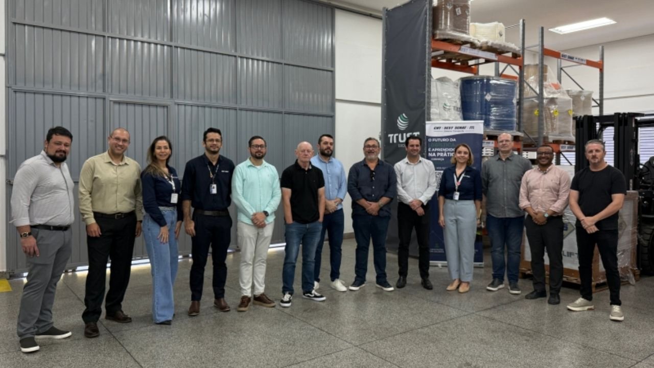 Qualifica+ Itajaí,cursos gratuitos em Itajaí,qualificação profissional em Itajaí,cursos de logística em Itajaí,capacitação gratuita em logística,SEST SENAT Itajaí,Oficina de Logística Itajaí,Escola de Conferentes,cursos de operador de empilhadeira,vagas gratuitas de qualificação profissional,mercado de trabalho em Itajaí,setor logístico em Santa Catarina,treinamento profissional em logística,Secretaria de Desenvolvimento Econômico de Itajaí,cursos de gestão logística,tecnologia aplicada à logística,auditoria de processos logísticos,desenvolvimento econômico em Itajaí,capacitação para trabalhadores do transporte