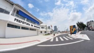 funcionamento da Prefeitura de Navegantes no Dia de Finados,serviços públicos em Navegantes,feriado de 2 de novembro em Navegantes,horários dos serviços municipais,Dia de Finados 2026,atendimento de saúde em Navegantes,UBS fechadas em Navegantes,Hospital Nossa Senhora dos Navegantes,Navega Mais Saúde,plantão da Sasan,coleta de lixo em Navegantes,transporte Dengo Dengo,horários de ônibus em Navegantes,Defesa Civil de Navegantes,telefone da Guarda Municipal de Trânsito,cemitérios de Navegantes,horário dos cemitérios no Dia de Finados,Cemitério Campo da Paz,Cemitério Metropolitano de Navegantes,Cemitério Santa Luzia