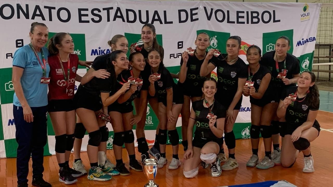 vice-campeonato catarinense de voleibol Sub-15,vôlei feminino de Balneário Camboriú,voleibol Sub-15 feminino,Fundação Municipal de Esportes de BC,Campeonato Catarinense de Voleibol 2026,equipe feminina de vôlei de BC,esporte em Balneário Camboriú,voleibol de base em Santa Catarina,final do Catarinense Sub-15,Série Ouro do voleibol catarinense,resultados do vôlei feminino,FME Balneário Camboriú,equipe de vôlei de Guaraciaba,competição de voleibol em Saudades,vôlei feminino catarinense,formação de atletas de voleibol,esporte juvenil em Santa Catarina,vice-campeonato estadual de vôlei