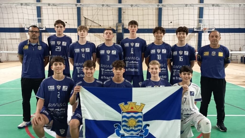 Balneário Camboriú voleibol Sub-15,Campeonato Estadual Sub-15 de Voleibol,voleibol masculino Balneário Camboriú,ABC do Voleibol FMEBC,FMEBC voleibol,esporte Balneário Camboriú,vôlei masculino Sub-15,Campeonato Estadual de Voleibol Masculino,quartas de final Sub-15,liderança do Estadual de Voleibol,nove vitórias em nove jogos,100% de aproveitamento no voleibol,voleibol de base em Santa Catarina,esporte de base Balneário Camboriú,vôlei Sub-15 Santa Catarina,ABC do Voleibol Balneário Camboriú,fase classificatória voleibol
