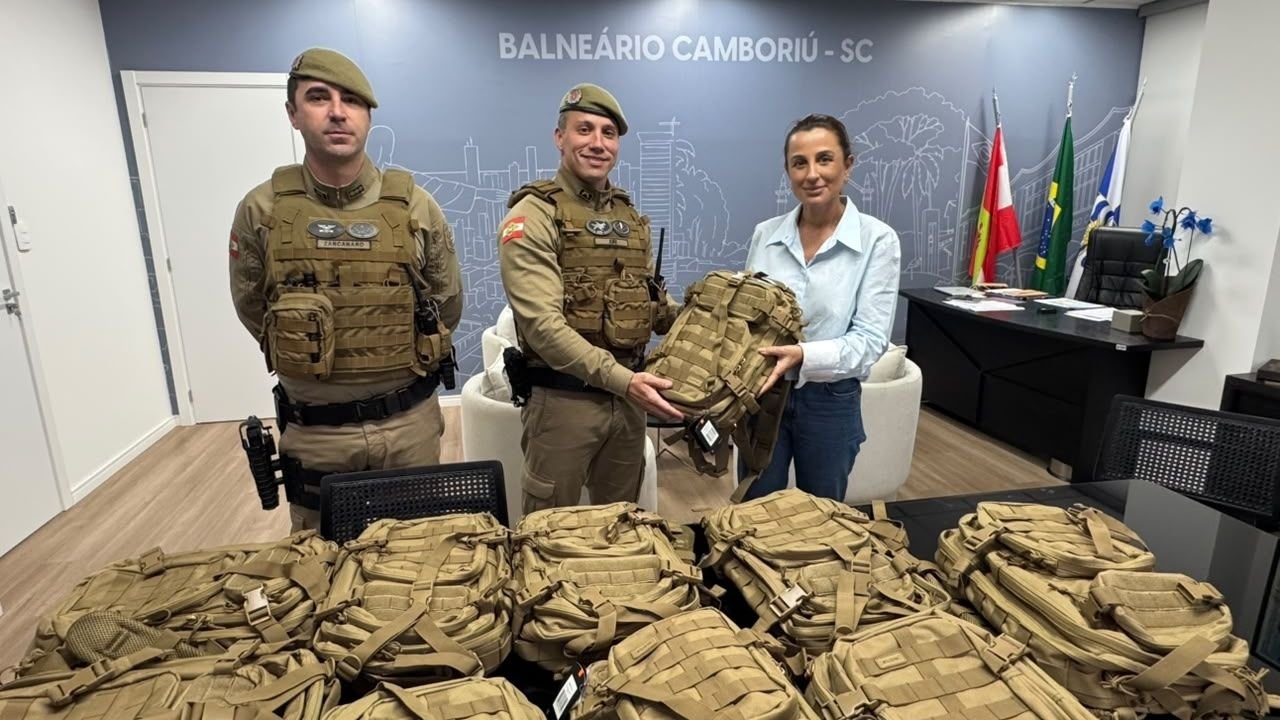 Balneário Camboriú recebe 10 kits de atendimento pré-hospitalar para emergências