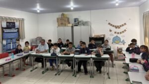 Guardiões do Oceano,Penha SC,educação ambiental em Penha,projeto Guardiões do Oceano,Programa Bandeira Azul,preservação dos oceanos,conservação marinha,estudantes do 4º ano,educação ambiental nas escolas,meio ambiente em Penha,Instituto do Meio Ambiente de Penha,IMAP,Secretaria de Turismo de Penha,Secretaria de Educação,proteção dos ecossistemas marinhos,preservação das praias,conscientização ambiental infantil,sustentabilidade em Santa Catarina,proteção dos recursos naturais