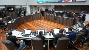 Câmara de Balneário Camboriú,medidas compensatórias em Balneário Camboriú,R$ 3,5 milhões em medidas compensatórias,Projeto de Lei Ordinária 192/2026,PLO 192/2026,recursos de medidas compensatórias,Estudos de Impacto de Vizinhança,EIV Balneário Camboriú,Conselho da Cidade de Balneário Camboriú,investimentos em infraestrutura,obras públicas em Balneário Camboriú,requalificação asfáltica,saúde pública em Balneário Camboriú,Projeto Praia Acessível,Escola Pública de Trânsito,investimentos públicos,sessão da Câmara de BC,Câmara Municipal de Balneário Camboriú,recursos para infraestrutura urbana