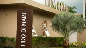 Dia das Crianças em Balneário Camboriú,Lido di Mare,Lido di Mare Balneário Camboriú,Lido di Mare Dia das Crianças,programação Dia das Crianças Santa Catarina,o que fazer no Dia das Crianças em Balneário Camboriú,Praia do Estaleirinho,Estaleirinho Balneário Camboriú,Swiss Club,Lido di Mare by Swiss,almoço cortesia para crianças,feijoada do Lido,Brasa & Mar Balneário Camboriú,recreação infantil Balneário Camboriú,oficina infantil Balneário Camboriú,passeio em família Santa Catarina,lazer em família à beira-mar,feriado de 12 de outubro Balneário Camboriú,eventos infantis Balneário Camboriú,gastronomia Balneário Camboriú,Oficina das Emoções