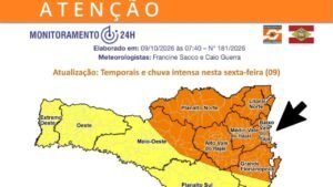 alerta de alagamentos em Balneário Camboriú,risco de enxurradas em Balneário Camboriú,Defesa Civil de Balneário Camboriú,previsão do tempo em Balneário Camboriú,alerta de temporais em Santa Catarina,chuva intensa no Litoral Norte,risco alto de alagamentos,alerta meteorológico em Santa Catarina,previsão de chuva forte,temporais em Balneário Camboriú,alerta da Defesa Civil SC,risco de inundação,cuidados durante temporais,telefone da Defesa Civil 199,telefone dos Bombeiros 193,previsão do tempo nesta sexta-feira,alerta de chuva até sábado,segurança durante chuvas intensas,prevenção de alagamentos