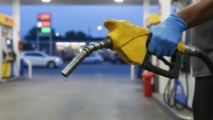 fiscalização de postos em Santa Catarina,postos de combustíveis fiscalizados,Senacon,operação nacional de fiscalização,fiscalização de combustíveis em SC,38 postos fiscalizados em Santa Catarina,irregularidades em postos de combustíveis,defesa do consumidor,bombas de combustível irregulares,fiscalização da ANP,Ministério da Justiça e Segurança Pública,Sistema Nacional de Defesa do Consumidor,Procons estaduais e municipais,postos fiscalizados em Itajaí,fiscalização em Florianópolis,fiscalização em Blumenau,notificações da Senacon,operação em distribuidoras de combustíveis,alvará vencido em posto de combustível