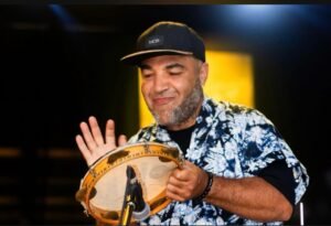 Transitório Mulher Arte,Transitório Mulher Arte 2026,espetáculo gratuito em Balneário Camboriú,eventos em Balneário Camboriú em outubro,programação cultural Balneário Camboriú,Teatro Municipal Bruno Nitz,artistas mulheres de Santa Catarina,música e poesia em Balneário Camboriú,Tatiana Cobbett,Susi Brito,As Passarinhas,Duo Backer,Ellen Ortiz,produção artística feminina catarinense,cultura feminina em Santa Catarina,show gratuito em Balneário Camboriú,oficina Vozes em Trânsito,roda de conversa sobre mulheres,Rede Feminina de Combate ao Câncer de Balneário Camboriú,Associação AmarCura Itajaí,eventos culturais no litoral catarinense,música autoral feminina,agenda cultural de outubro 2026,arte independente em Santa Catarina