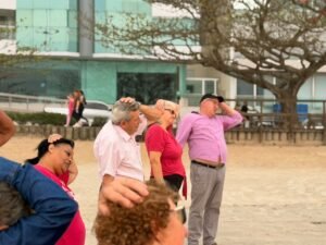 Outubro Rosa em Itapema,UBS Tabuleiro Itapema,ação Outubro Rosa Itapema,caminhada Outubro Rosa,campanha Outubro Rosa 2026,prevenção ao câncer de mama,prevenção ao câncer do colo do útero,saúde pública em Itapema,atividades da UBS Tabuleiro,grupos de fisioterapia em Itapema,grupos de convivência em Itapema,grupos de educação física em Itapema,equipe multiprofissional de saúde,agentes comunitárias de saúde,atendimento UBS Tabuleiro,telefone UBS Tabuleiro,WhatsApp UBS Tabuleiro,Secretaria de Saúde de Itapema,prevenção e cuidados com a saúde